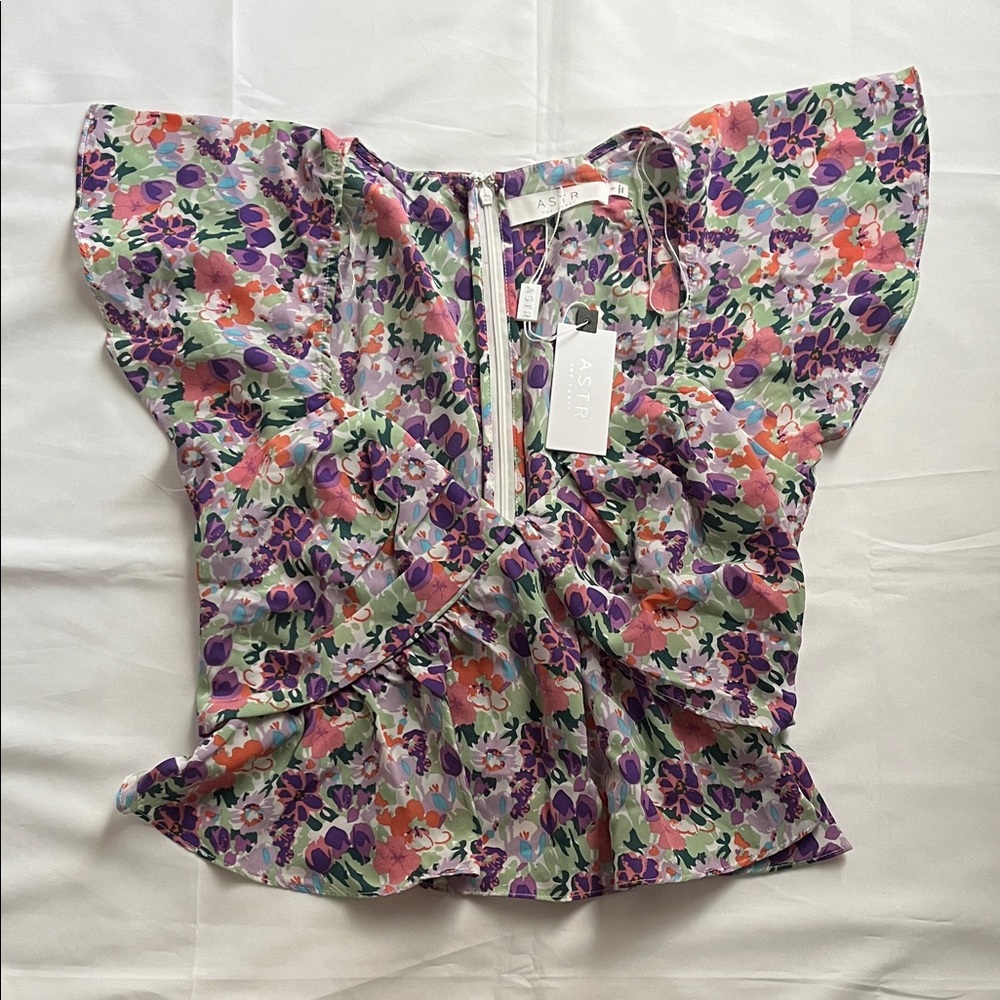 NWT ASTR The Label Y2K Women’s Floral Ruffle Sleeve Top Size S